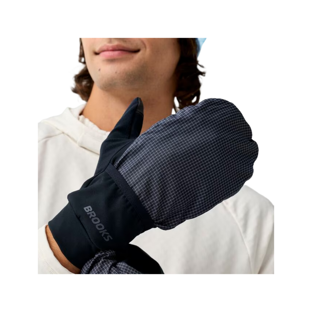 Brooks Momentum Thermal Hybrid Glove