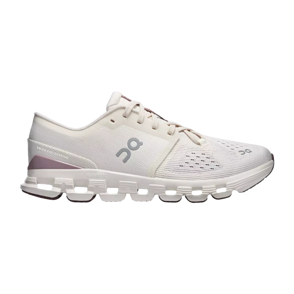 On Women's Cloud X 4